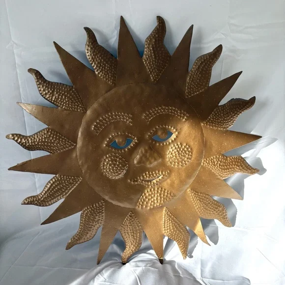Vintage large brass metal sun wall hanging home decor celestial whimsygoth - Picture 3 of 3